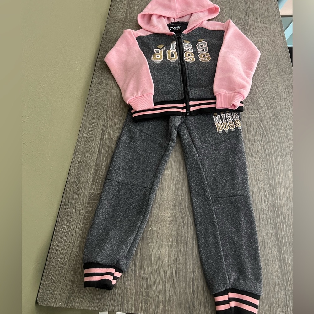 Boss little girl jogger fit size 5